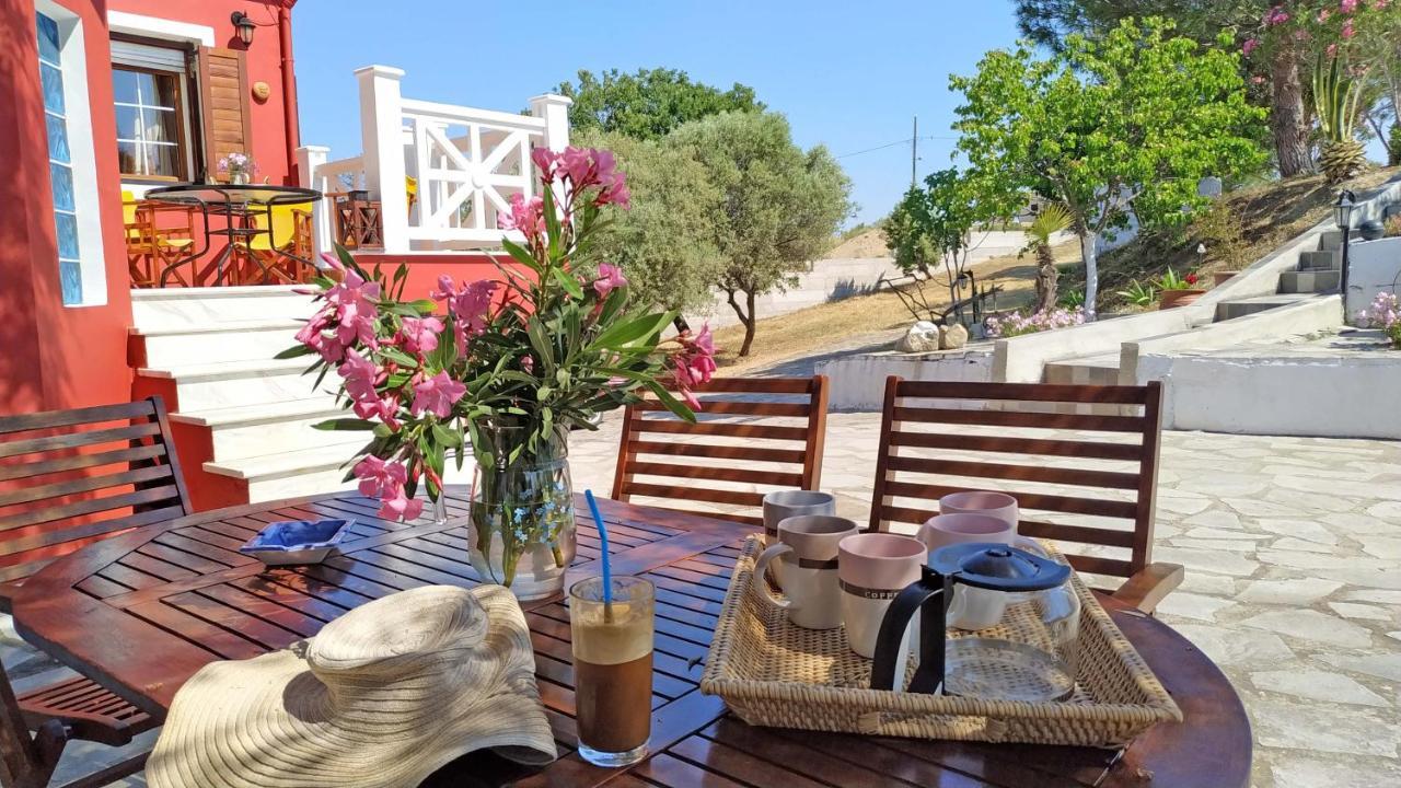 Vanna'S Holiday House Ierissos Exterior photo